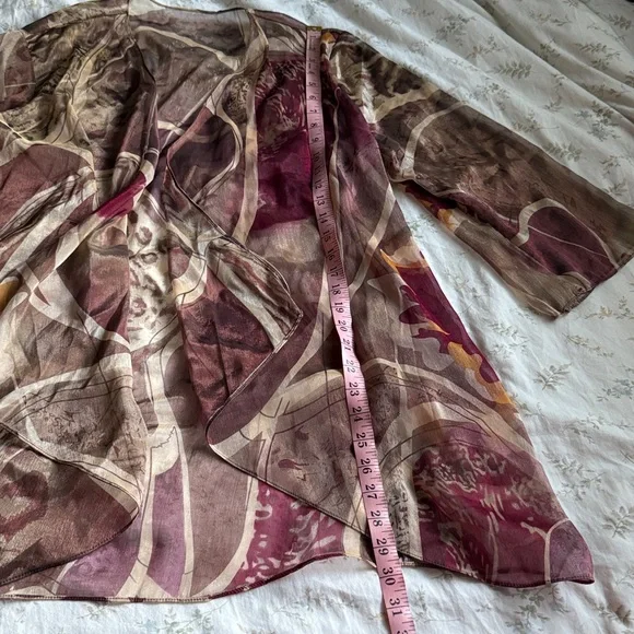 Sheer animal print cardigan in great condition size large - Picture 4 of 6